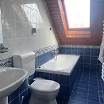 Karikas Lejlighed